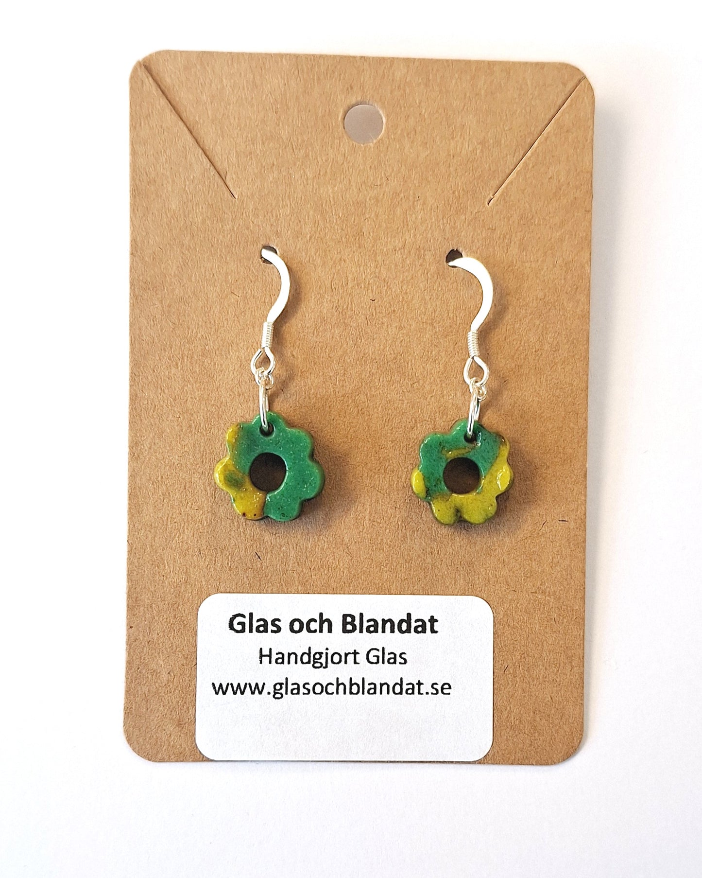 Dinglande Smältglas Örhängen