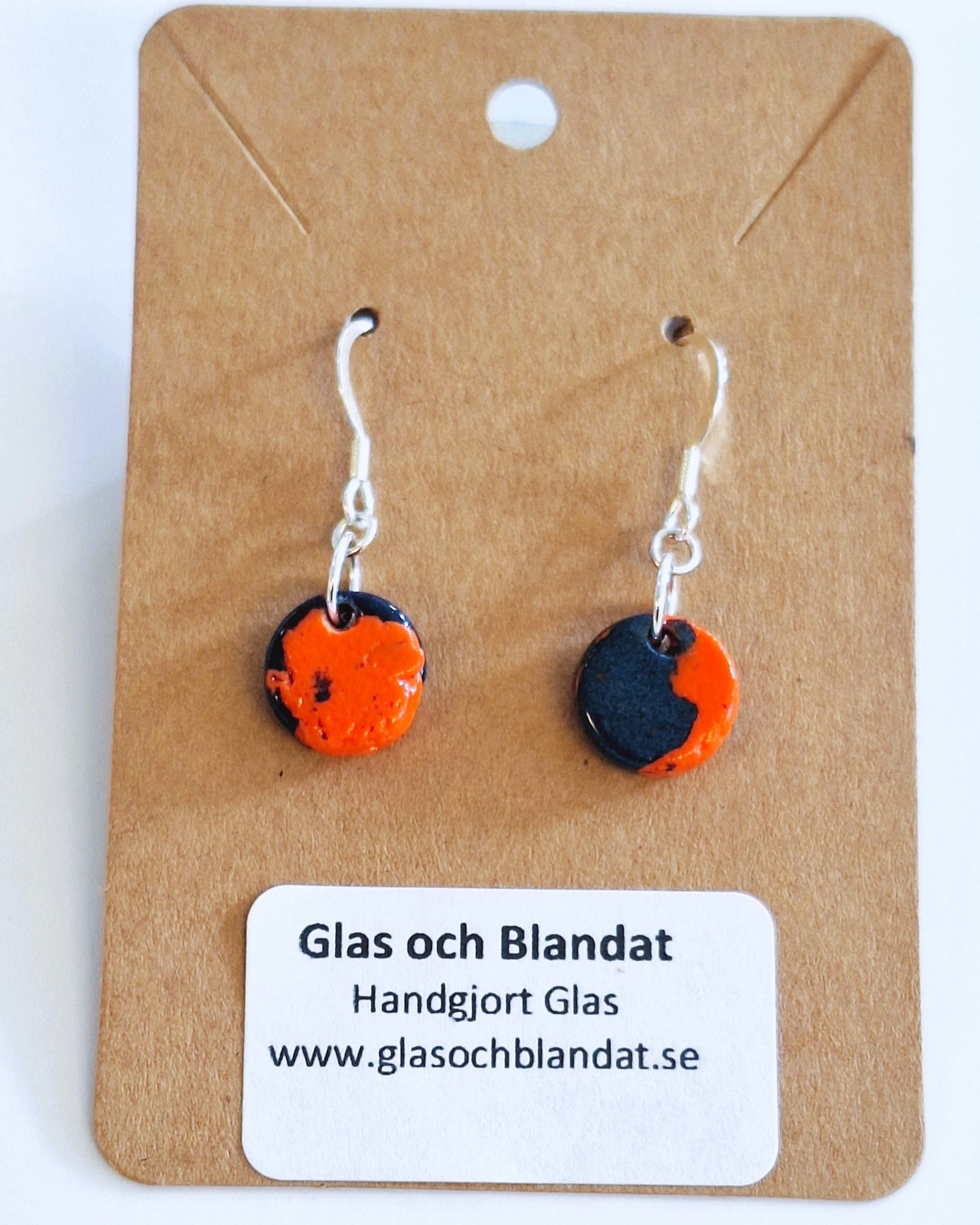 Dinglande Smältglas Örhängen