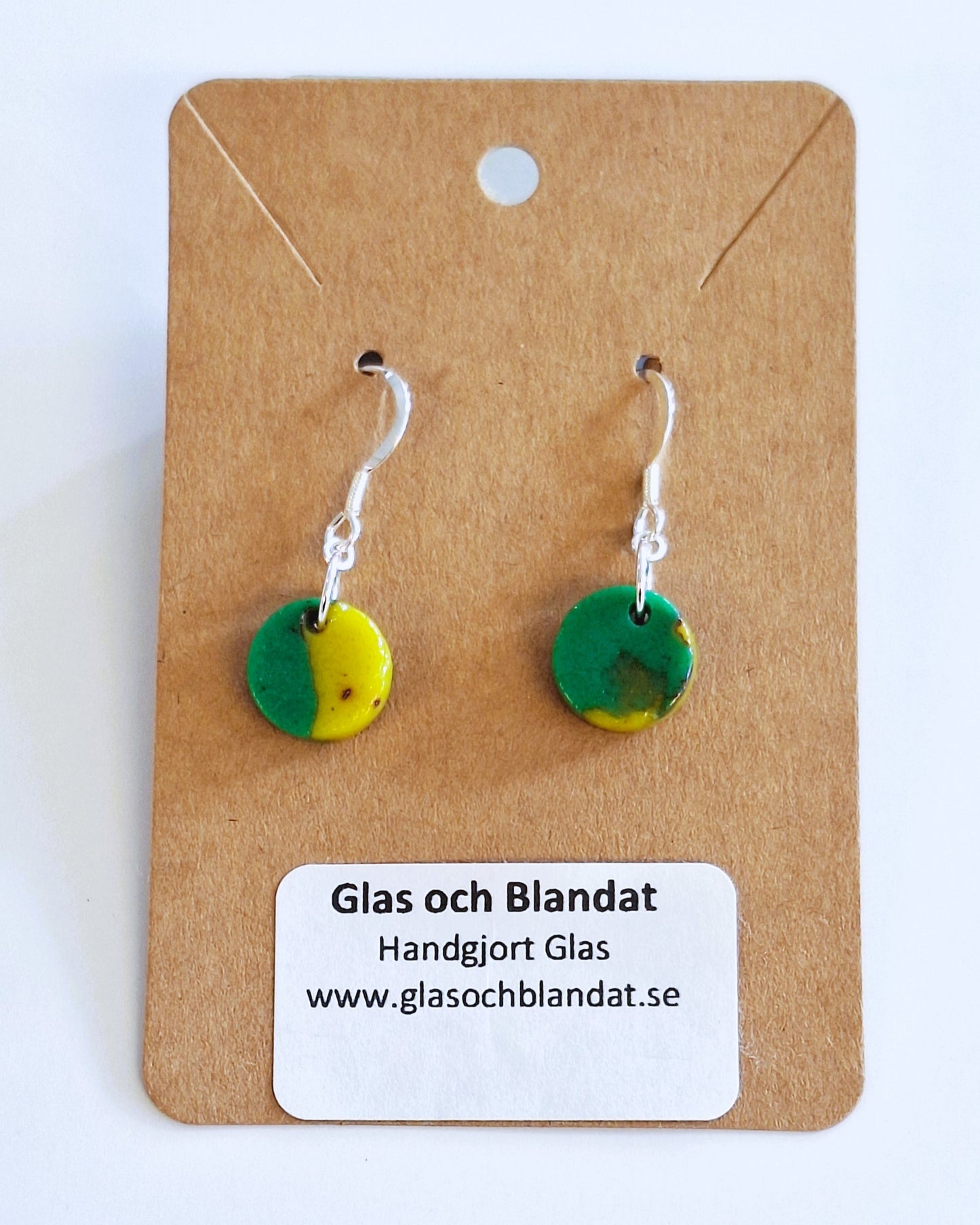 Dinglande Smältglas Örhängen