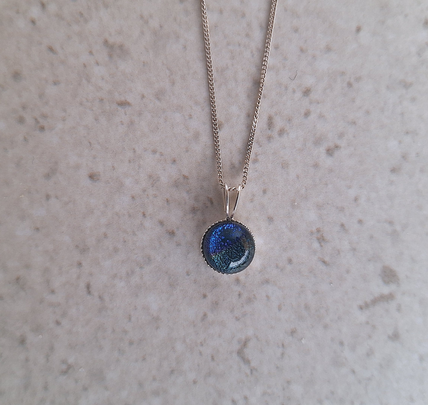 Smält Glas Halsband
